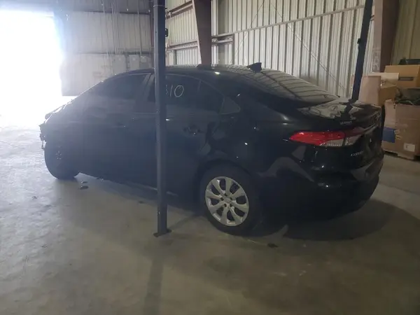 5YFEPMAE5NP381148 2022 TOYOTA COROLLA - Image 2