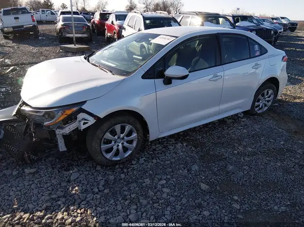 5YFEPMAE5NP386253 2022 TOYOTA COROLLA - Image 2