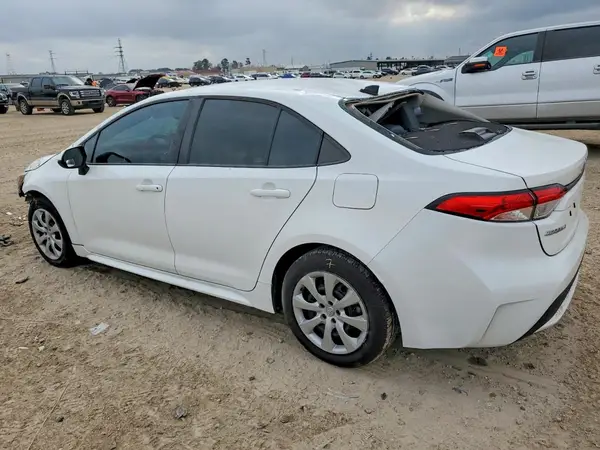 5YFEPMAE5NP389072 2022 TOYOTA COROLLA - Image 2