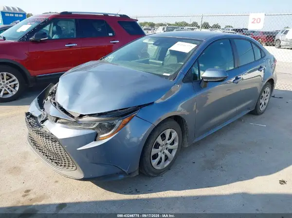 5YFEPMAE6MP157370 2021 TOYOTA COROLLA - Image 2