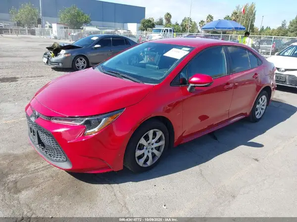5YFEPMAE6MP164304 2021 TOYOTA COROLLA - Image 2