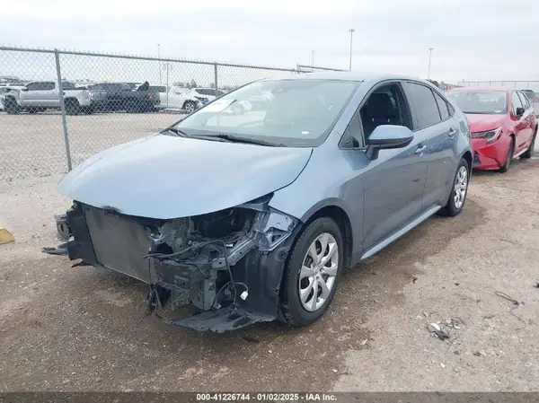 5YFEPMAE6MP164710 2021 TOYOTA COROLLA - Image 2