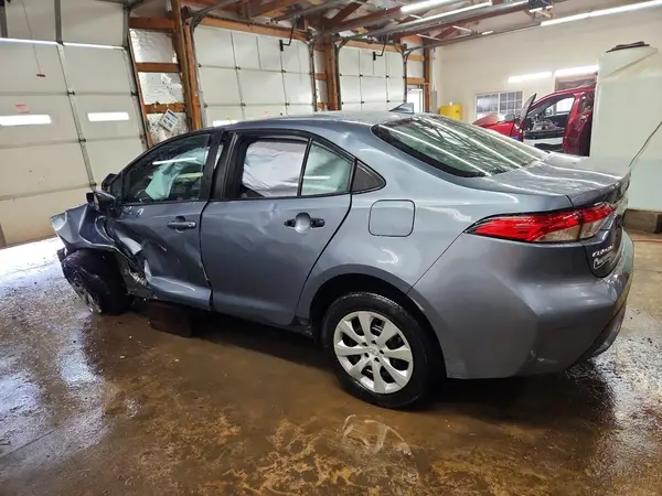 5YFEPMAE6MP186609 2021 TOYOTA COROLLA - Image 2