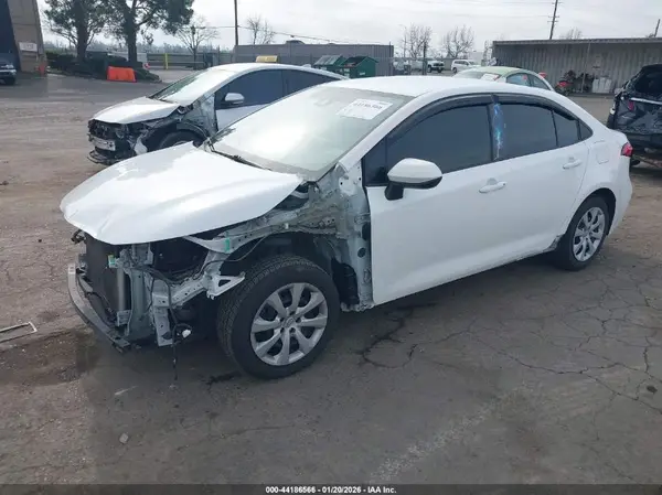 5YFEPMAE6MP186769 2021 TOYOTA COROLLA - Image 2