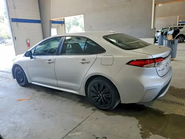 5YFEPMAE6MP187212 2021 TOYOTA COROLLA - Image 2
