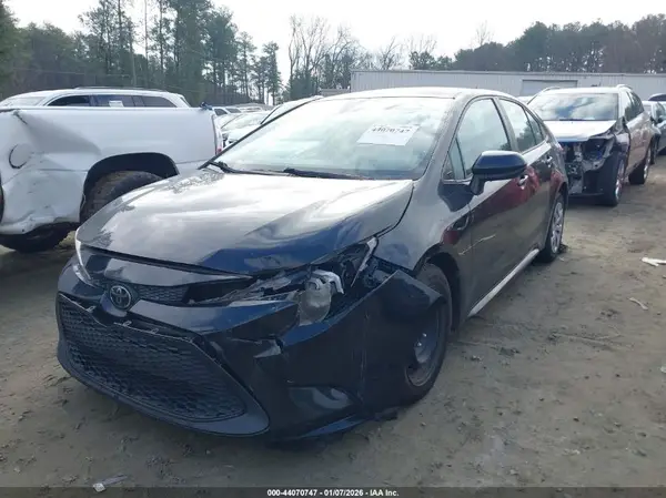 5YFEPMAE6MP207233 2021 TOYOTA COROLLA - Image 2
