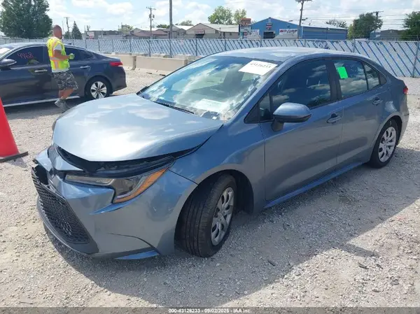 5YFEPMAE6MP223836 2021 TOYOTA COROLLA - Image 2