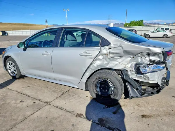 5YFEPMAE6MP232049 2021 TOYOTA COROLLA - Image 2