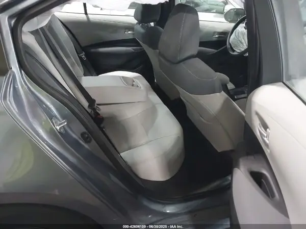 5YFEPMAE6MP233802 2021 TOYOTA COROLLA - Image 8