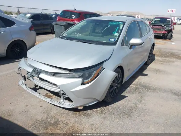 5YFEPMAE6MP247408 2021 TOYOTA COROLLA - Image 2