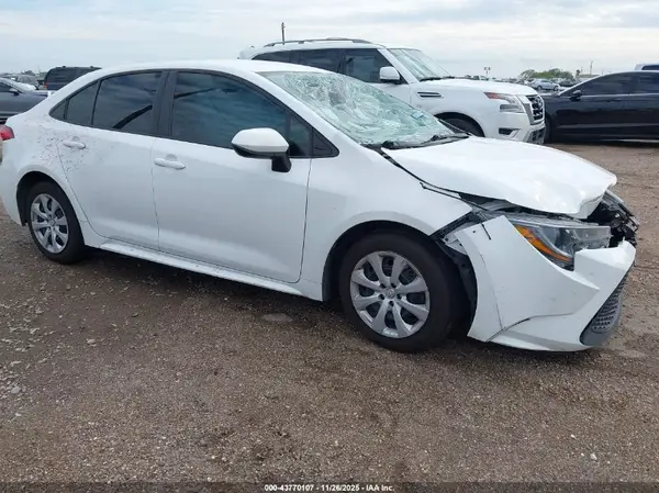 5YFEPMAE6MP247716 2021 TOYOTA COROLLA - Image 1