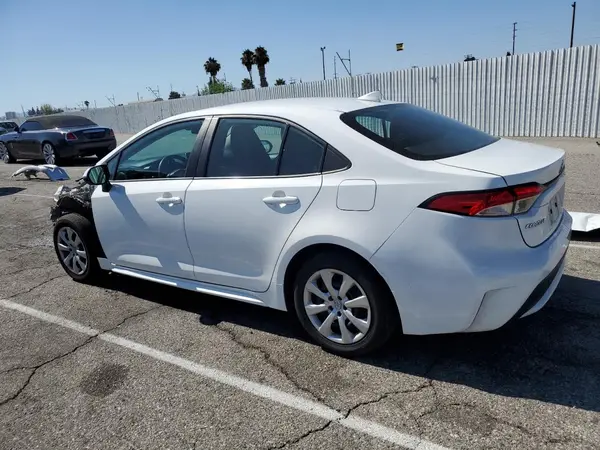 5YFEPMAE6MP255749 2021 TOYOTA COROLLA - Image 2