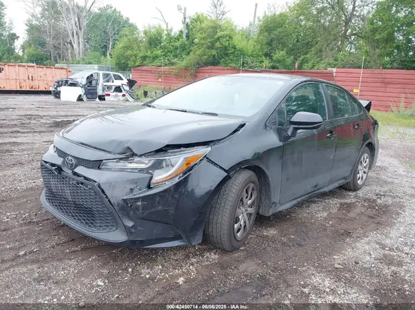5YFEPMAE6MP258652 2021 TOYOTA COROLLA - Image 2
