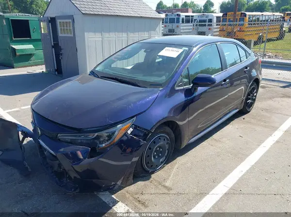 5YFEPMAE6MP259879 2021 TOYOTA COROLLA - Image 2