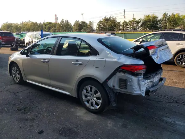 5YFEPMAE6MP261700 2021 TOYOTA COROLLA - Image 2