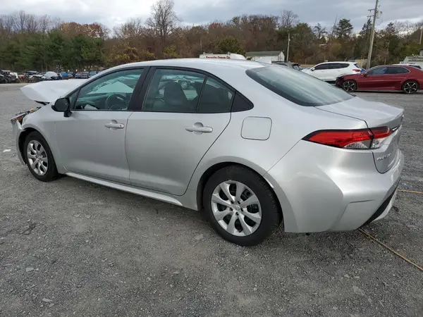 5YFEPMAE6MP268193 2021 TOYOTA COROLLA - Image 2