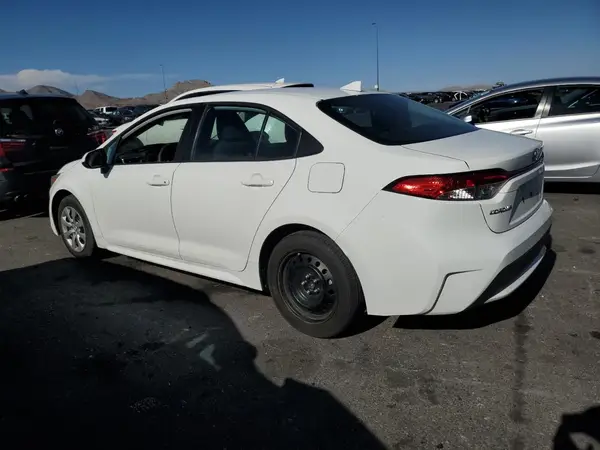 5YFEPMAE6NP275310 2022 TOYOTA COROLLA - Image 2