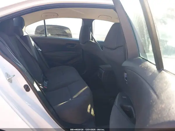 5YFEPMAE6NP277994 2022 TOYOTA COROLLA - Image 8