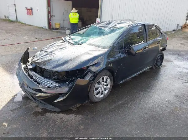 5YFEPMAE6NP281608 2022 TOYOTA COROLLA - Image 2