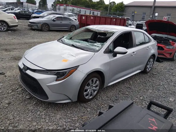 5YFEPMAE6NP287635 2022 TOYOTA COROLLA - Image 2