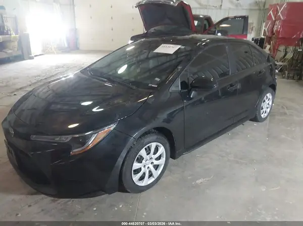 5YFEPMAE6NP288025 2022 TOYOTA COROLLA - Image 2