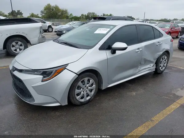 5YFEPMAE6NP291121 2022 TOYOTA COROLLA - Image 2