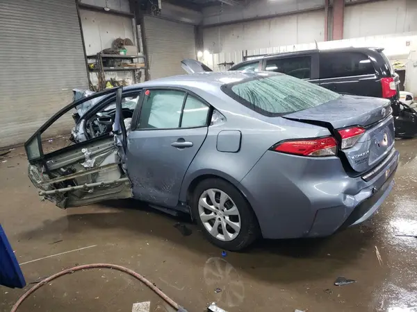 5YFEPMAE6NP292754 2022 TOYOTA COROLLA - Image 2
