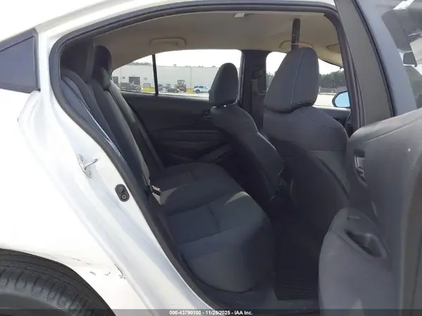 5YFEPMAE6NP295041 2022 TOYOTA COROLLA - Image 8