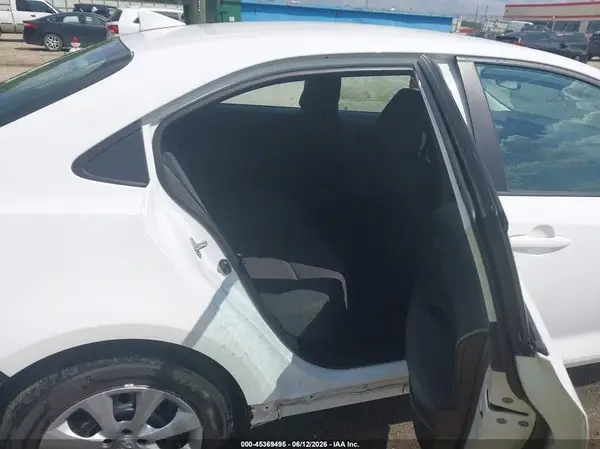 5YFEPMAE6NP297677 2022 TOYOTA COROLLA - Image 8
