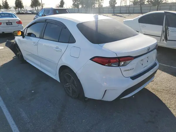 5YFEPMAE6NP300786 2022 TOYOTA COROLLA - Image 2