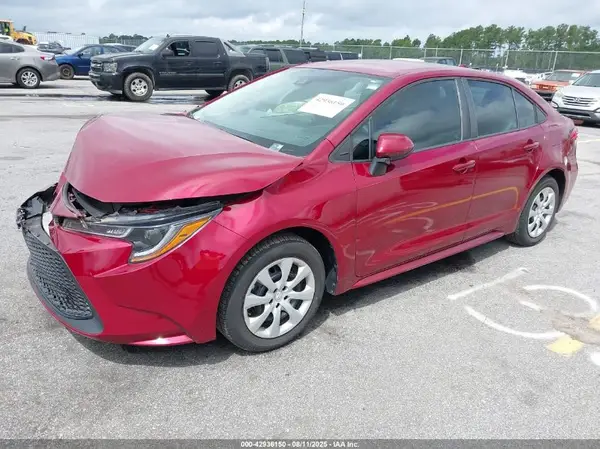 5YFEPMAE6NP306118 2022 TOYOTA COROLLA - Image 2