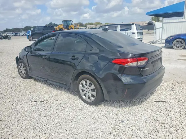 5YFEPMAE6NP320665 2022 TOYOTA COROLLA - Image 2