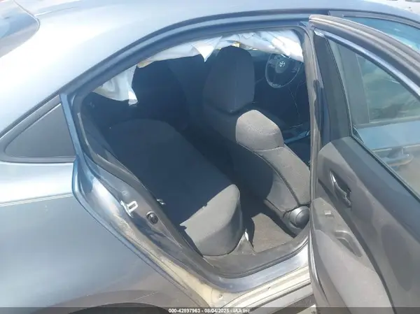 5YFEPMAE6NP323288 2022 TOYOTA COROLLA - Image 8