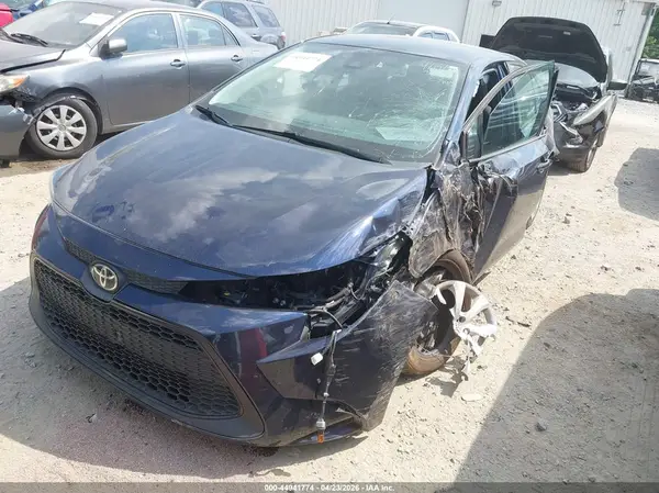 5YFEPMAE6NP323534 2022 TOYOTA COROLLA - Image 2