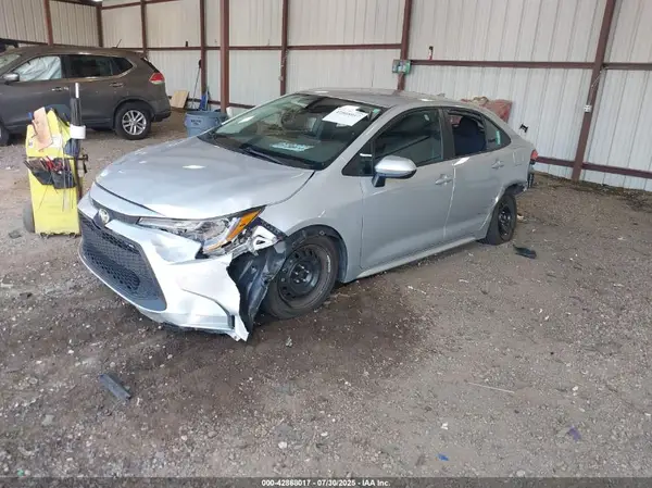 5YFEPMAE6NP326188 2022 TOYOTA COROLLA - Image 2