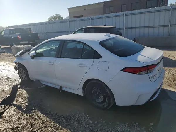 5YFEPMAE6NP326482 2022 TOYOTA COROLLA - Image 2