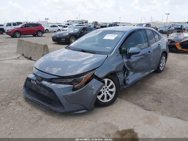 5YFEPMAE6NP327678 2022 TOYOTA COROLLA - Image 2