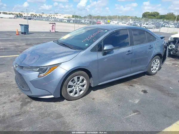 5YFEPMAE6NP328958 2022 TOYOTA COROLLA - Image 2