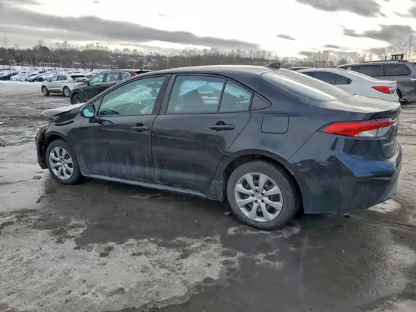 5YFEPMAE6NP330645 2022 TOYOTA COROLLA - Image 2