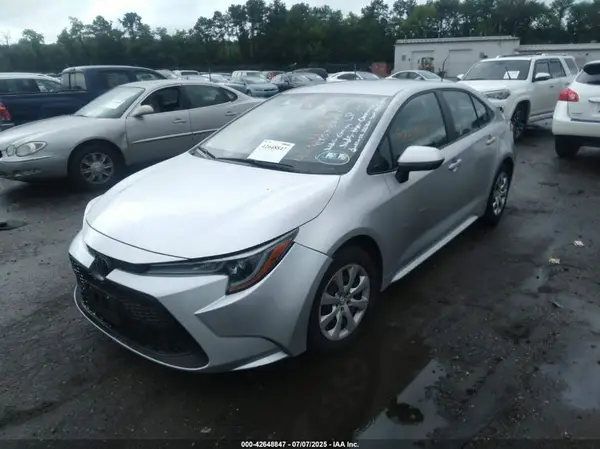 5YFEPMAE6NP331603 2022 TOYOTA COROLLA - Image 2