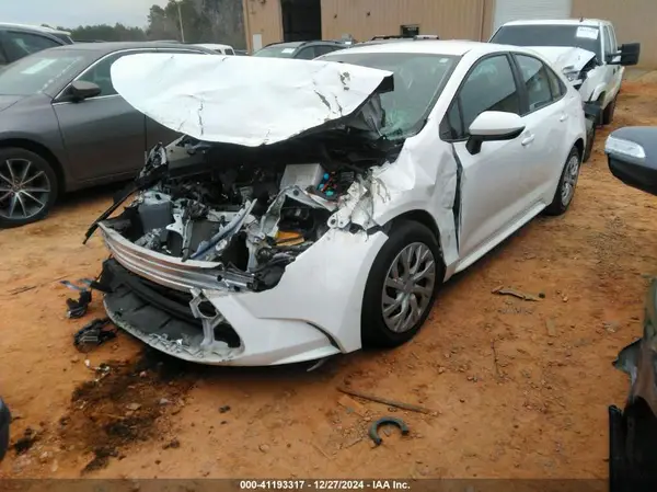 5YFEPMAE6NP332623 2022 TOYOTA COROLLA - Image 2