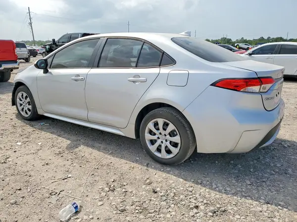 5YFEPMAE6NP335702 2022 TOYOTA COROLLA - Image 2