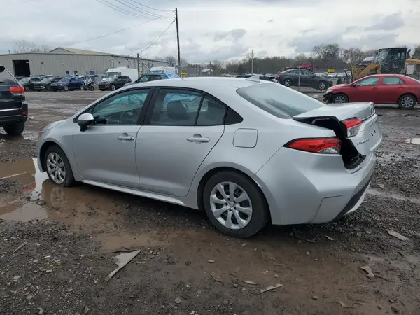 5YFEPMAE6NP339118 2022 TOYOTA COROLLA - Image 2