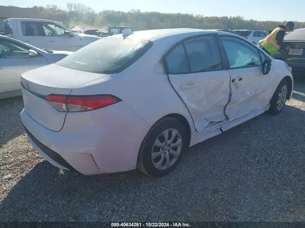 2022 TOYOTA COROLLA IAAI lot 40634261 auction photo 4