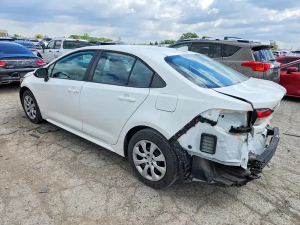 5YFEPMAE6NP349681 2022 TOYOTA COROLLA - Image 2