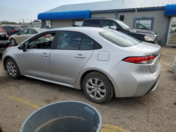 5YFEPMAE6NP351575 2022 TOYOTA COROLLA - Image 2