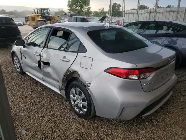 5YFEPMAE6NP353097 2022 TOYOTA COROLLA - Image 2