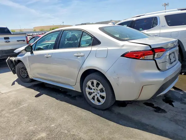 5YFEPMAE6NP354900 2022 TOYOTA COROLLA - Image 2