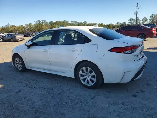 5YFEPMAE6NP357943 2022 TOYOTA COROLLA - Image 2