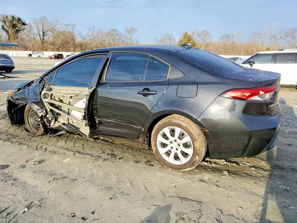 5YFEPMAE6NP363693 2022 TOYOTA COROLLA - Image 2